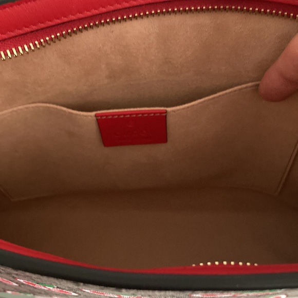 GUCCI GG Supreme Monogram Apple Cosmetic Case - Picture 5 of 7